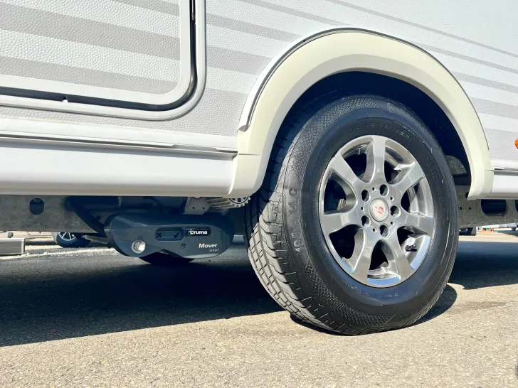 Fahrzeugbild Bürstner Averso Plus 520 TL #23