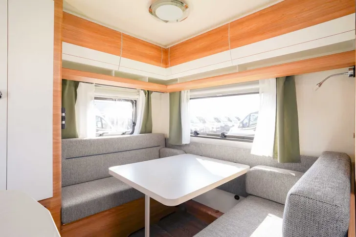 Fahrzeugbild Hobby De Luxe 440 SF Junger gebrauchter!! 1 Besitzer!! #7