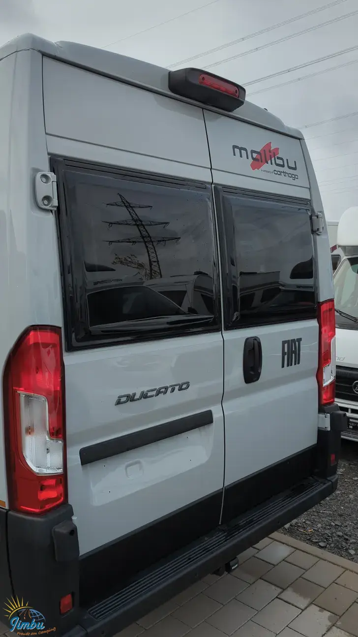 Schräg Hinten Malibu Van Comfort 640 LE charming coupé