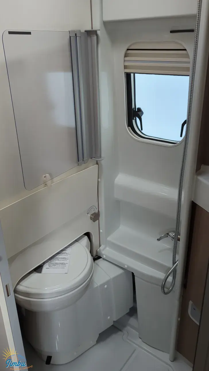 Toilette Malibu Van Comfort 640 LE charming coupé