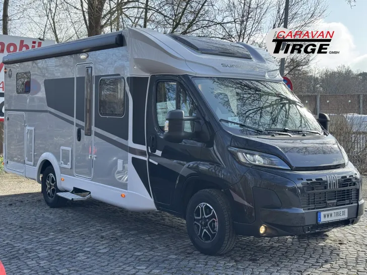 Fahrzeugbild Sunlight Adventure T 67 180 PS*ACC*SOLAR*TV*SCHWARZ/SILB. #1
