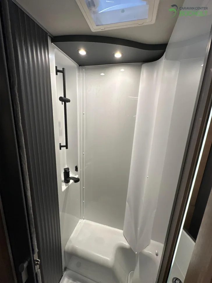 Fahrzeugbild Knaus L!VE TI 650 MEG Platinum Selection Modell 2026 #16