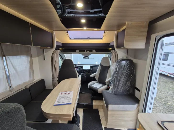 Fahrzeugbild Chausson Titanium 627 Arctic/Hubbett/Allwetter #24