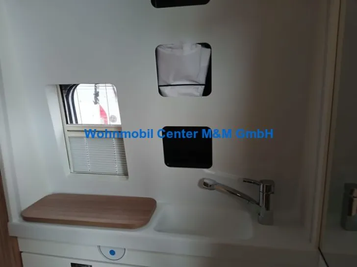 Fahrzeugbild Weinsberg CaraBus 600 MQH 2026 Fire Edition Automatik Edit #12