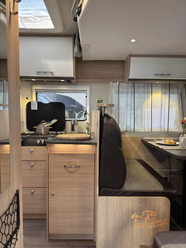 Fahrzeugbild Sunlight T 67 #11