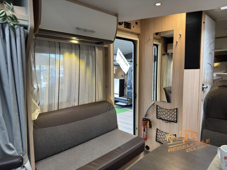 Fahrzeugbild Sunlight T 67 #15