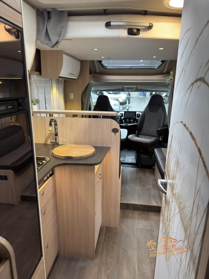 Fahrzeugbild Sunlight T 67 #26