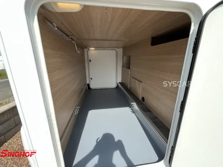 Fahrzeugbild LMC Cruiser 70 V 643 G Automatik #4