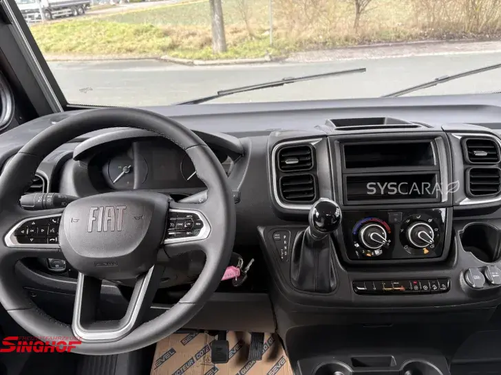 Fahrzeugbild Sunlight Adventure I 67S 140PS Automatik inkl Heckstützen #24