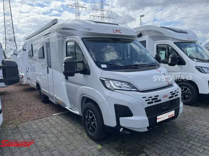 Fahrzeugbild LMC Cruiser 70 V 643 G #1