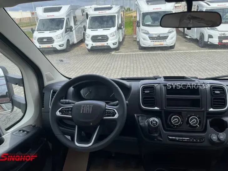Fahrzeugbild LMC Cruiser 70 V 643 G #8
