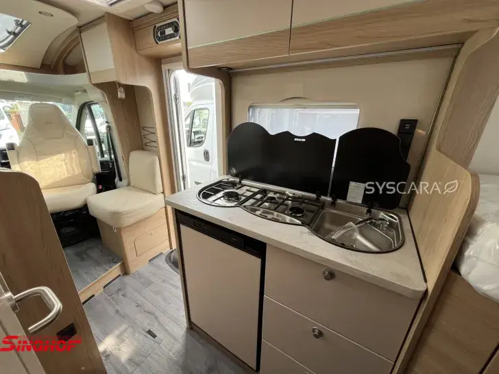 Fahrzeugbild LMC Cruiser 70 V 643 G #9