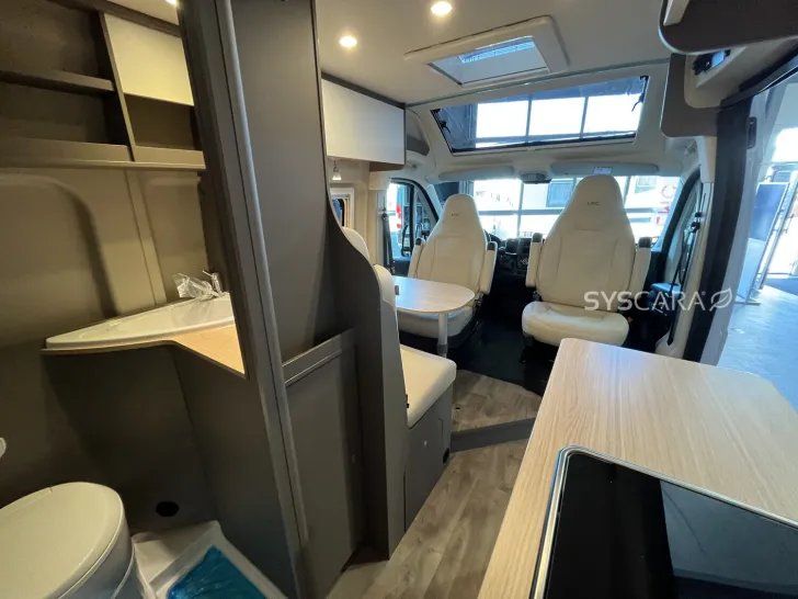 Fahrzeugbild LMC Innovan 70 603 #14