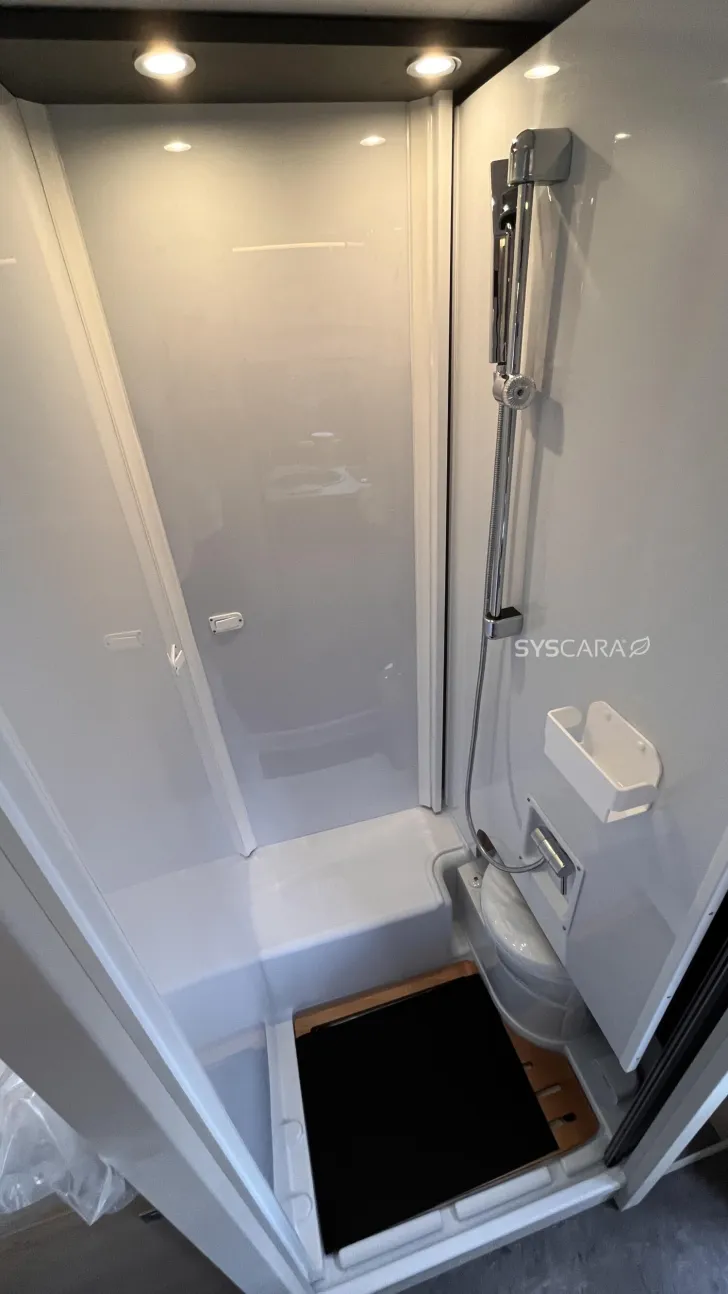 Fahrzeugbild Dethleffs Globebus Active I 4 140PS + AUTOMATIK #12