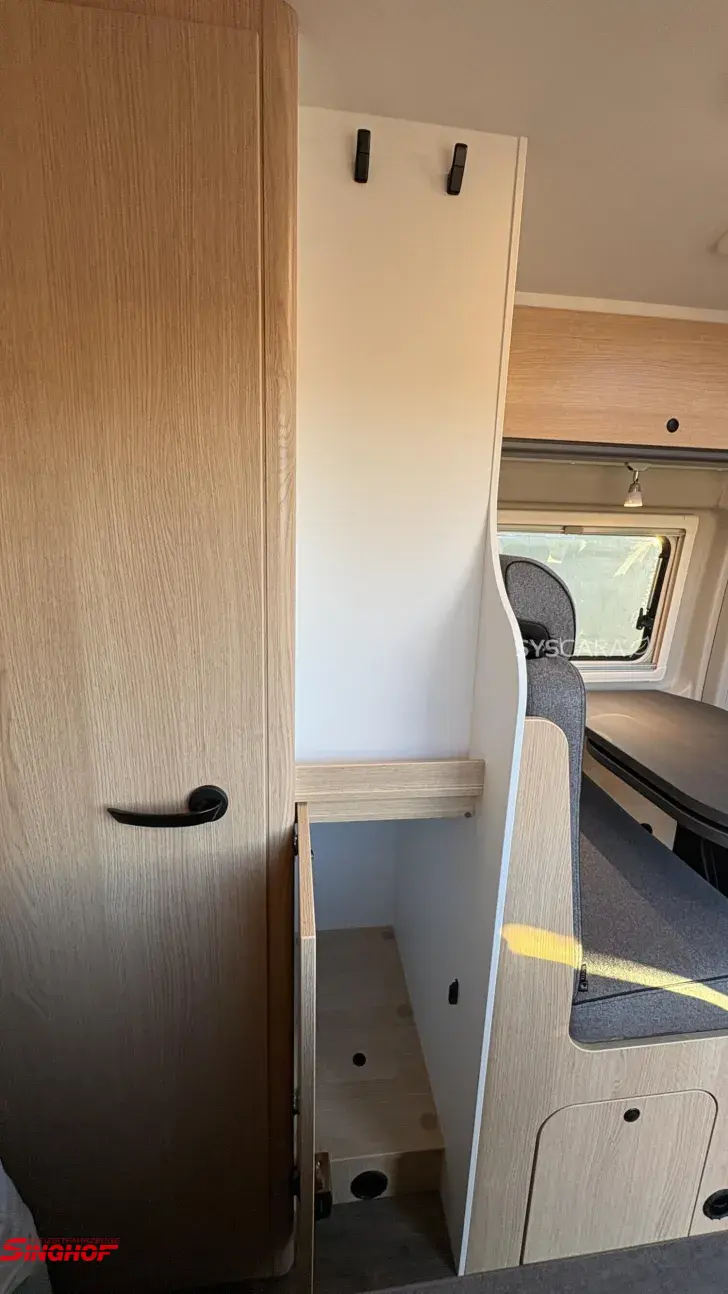 Fahrzeugbild Sunlight Cliff 600 Peugeot #20