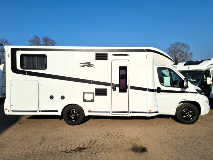 Fahrzeugbild Laika Kosmo L 409 *Pakete: Komfort +Design +Chassis* #5