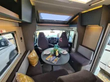 Fahrzeugbild Laika Kosmo L 409 *Pakete: Komfort +Design +Chassis* #27