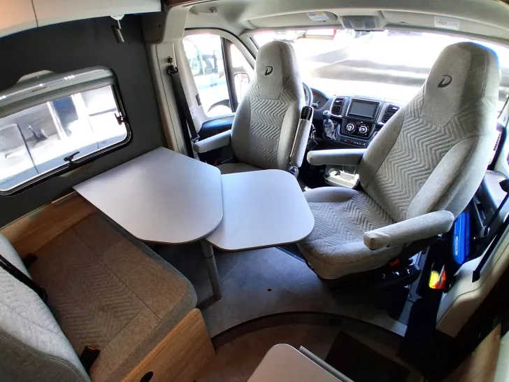 Fahrzeugbild Dethleffs Globetrail Advantage 600 DR Fiat *Aufstelldach schwarz* #11
