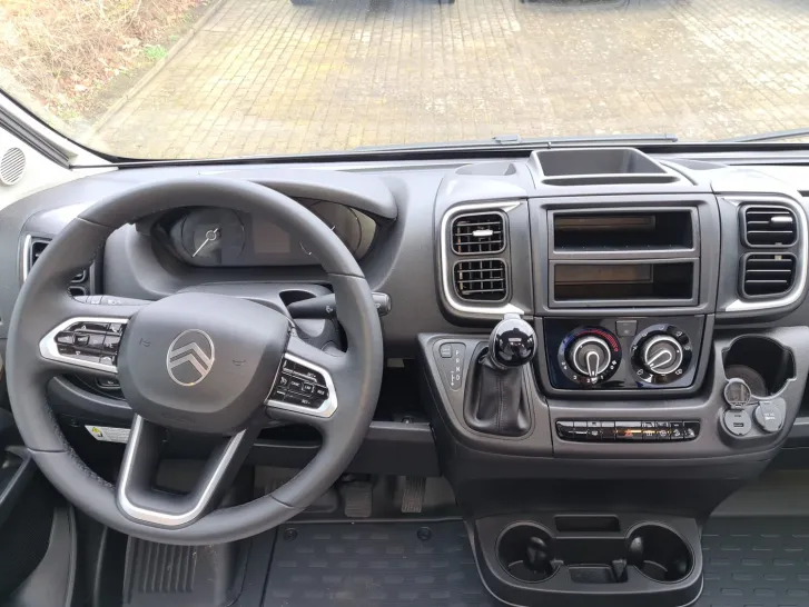 Fahrzeugbild Carado V 339 #13