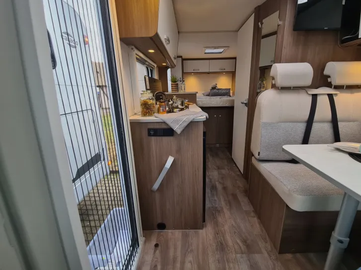 Fahrzeugbild Carado V 339 #30