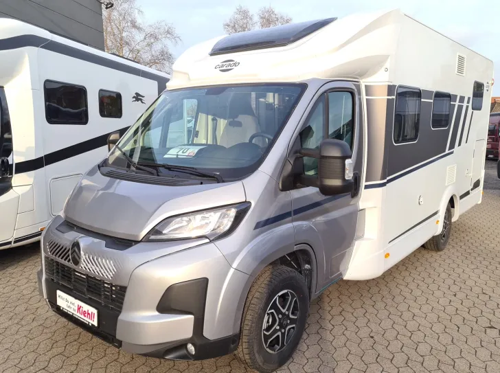 Fahrzeugbild Carado T 328 #1