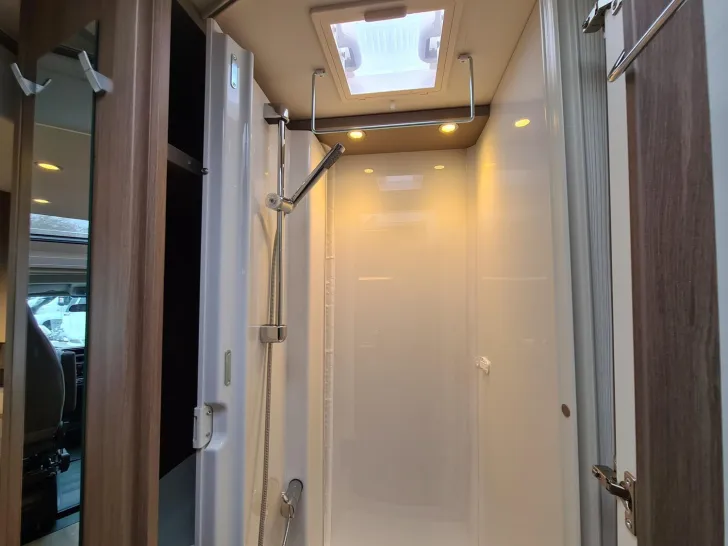 Fahrzeugbild Carado T 328 #24