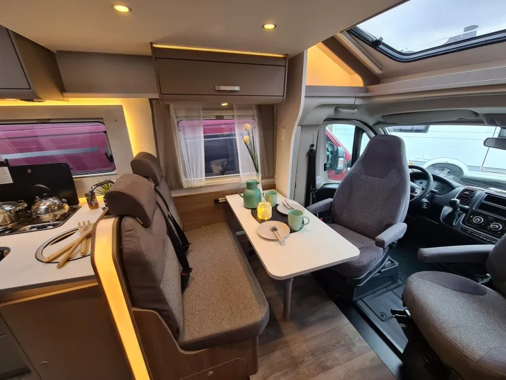 Fahrzeugbild Carado T 328 #26