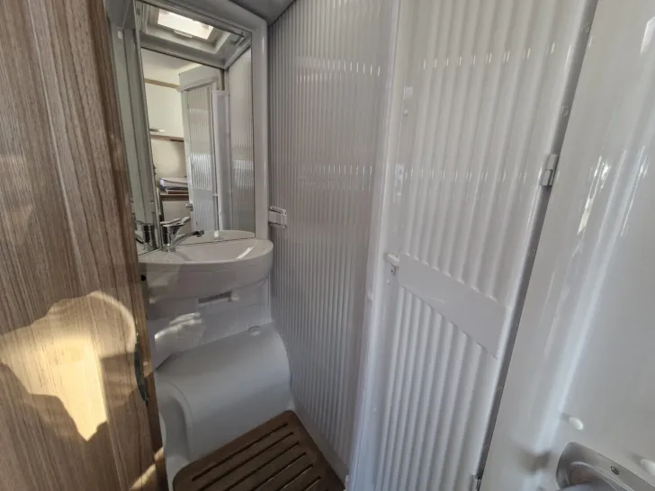 Fahrzeugbild Carado Clever+ I Edition 338 *Solar*Wechselrichter*TV* #23