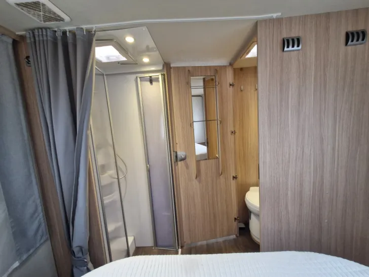 Fahrzeugbild Sunlight I 69 L *Queens-Bett*SAT*Solar*Lithium*1 .Hand* #27