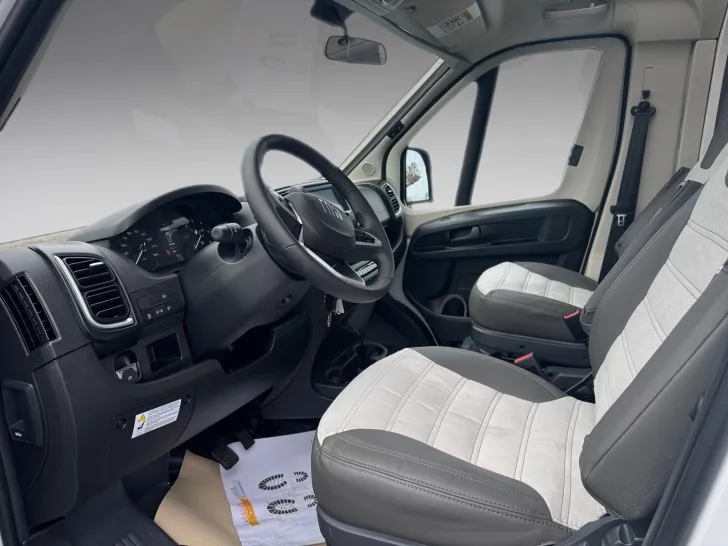 Fahrzeugbild Sunlight Adventure T 68C #7