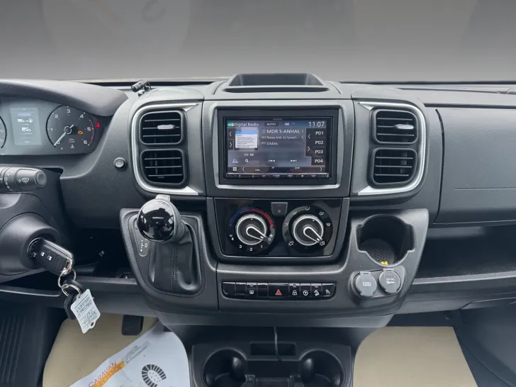 Fahrzeugbild Sunlight Adventure T 68C #9