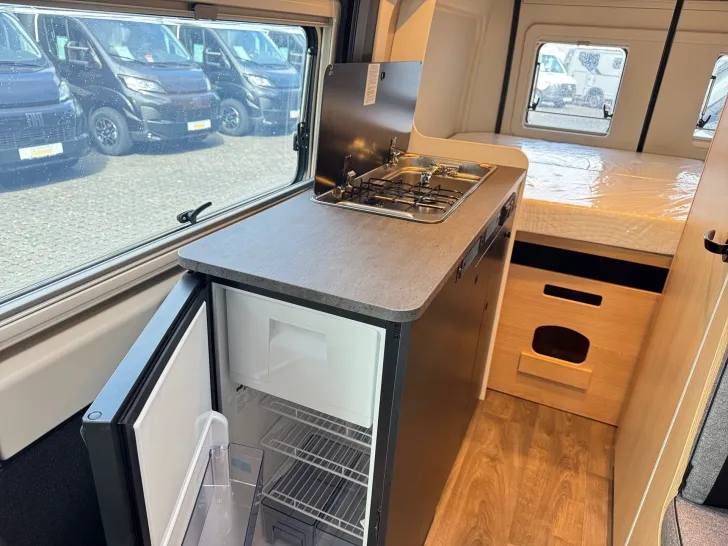 Fahrzeugbild Sunlight Camper Van Cliff 540 Schlafdach #11