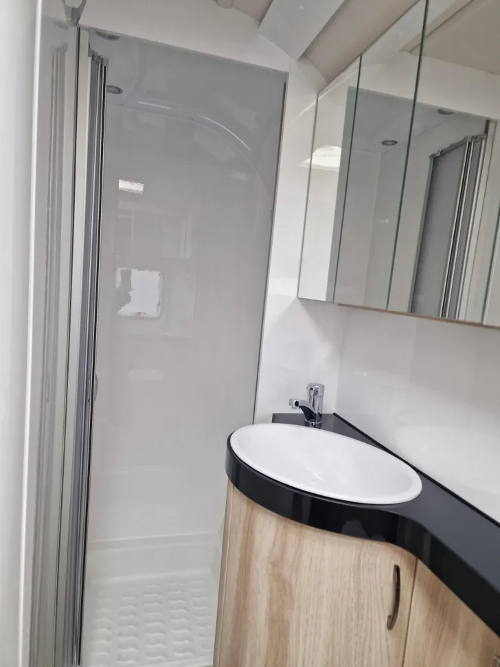 Fahrzeugbild Hobby De Luxe 495 WFB - ab Oktober verfügbar #5