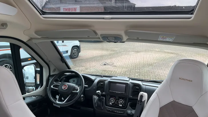 Fahrzeugbild Bürstner Eliseo C 642 #5