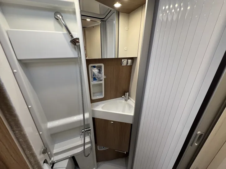 Fahrzeugbild Malibu Van charming coupé 640 LE RB #22