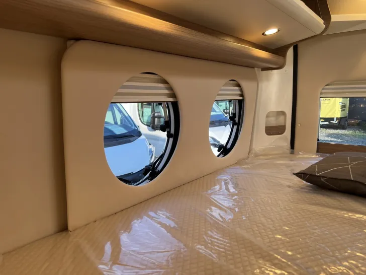 Fahrzeugbild Malibu Van charming coupé 640 LE RB #26