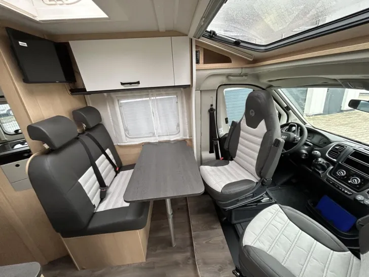 Fahrzeugbild Sunlight V 66 Adventure Edition #15