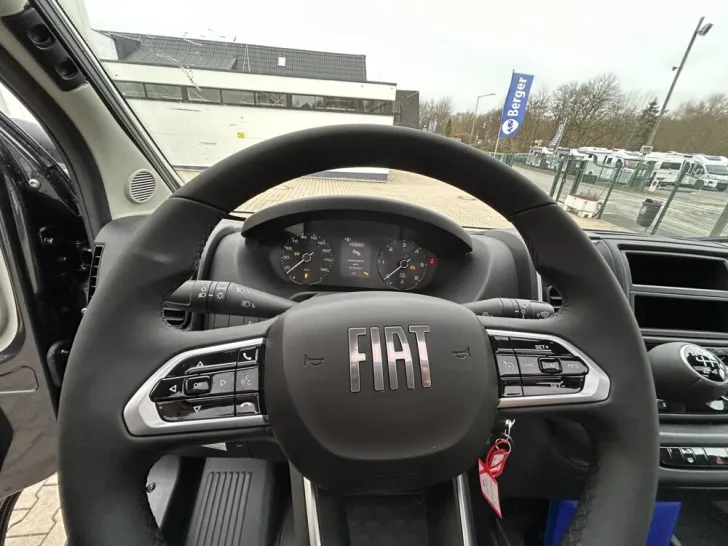 Fahrzeugbild Sunlight V 66 Adventure Edition #22