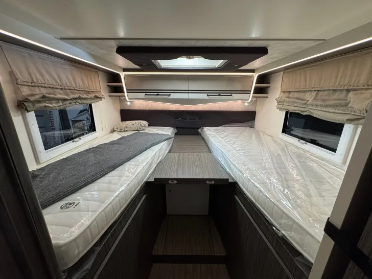 Fahrzeugbild Forster Integriert I 745 EF, 26, LITHIUM, SOLAR, TV #30