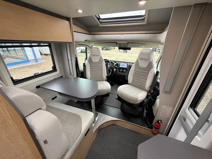Fahrzeugbild GIOTTILINE Compact CX66 Premiere, KLIMA, SOLAR, SAT, TV #19
