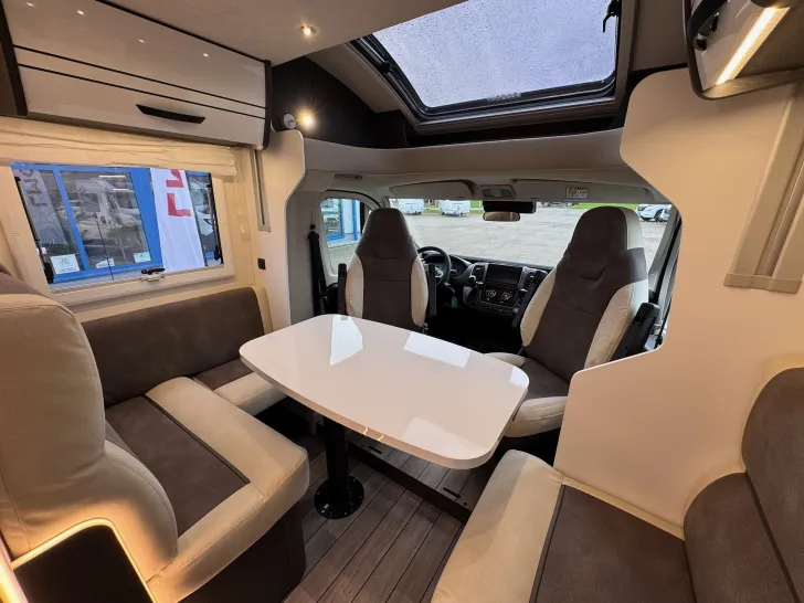 Fahrzeugbild Forster T 745 EB, MJ26, KLIMA, SAT, TV, SOLAR, LITHIUM #24