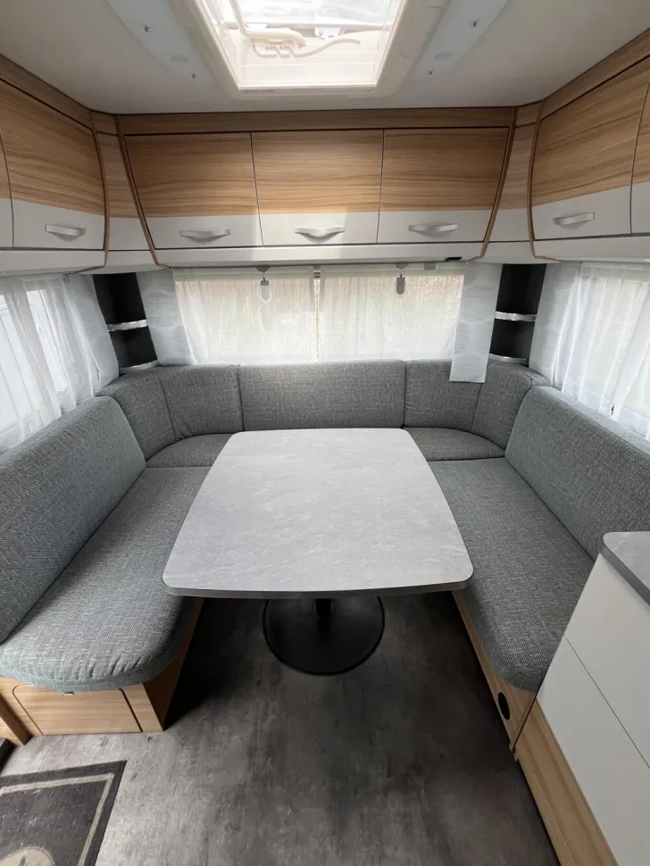 Fahrzeugbild Dethleffs Camper 730 FKR #7