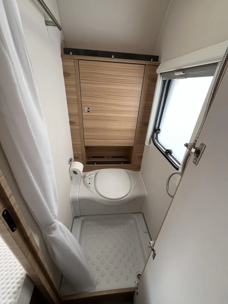 Fahrzeugbild Dethleffs Camper 730 FKR #15