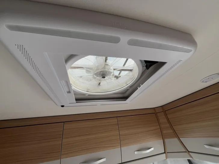 Fahrzeugbild Dethleffs Camper 730 FKR #16