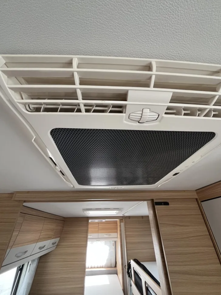 Fahrzeugbild Dethleffs Camper 730 FKR #18