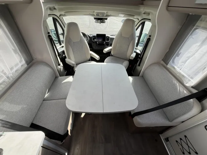 Fahrzeugbild Carado T 457 #3