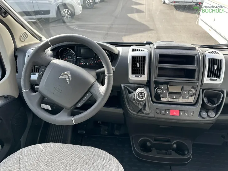 Fahrzeugbild Pössl D-Line Trenta 600 R Aktionspreis! #9