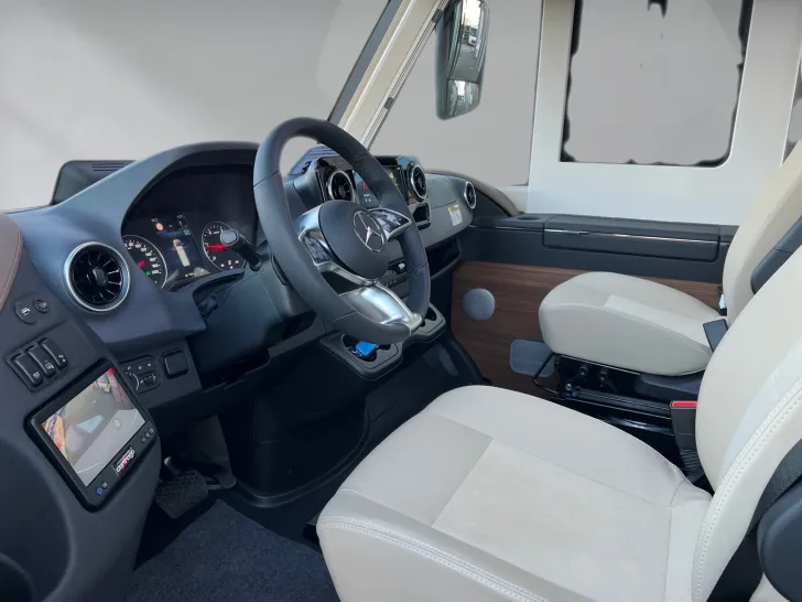 Fahrzeugbild Carthago chic c-line I 6.2 XL QB Mercedes (331) #9