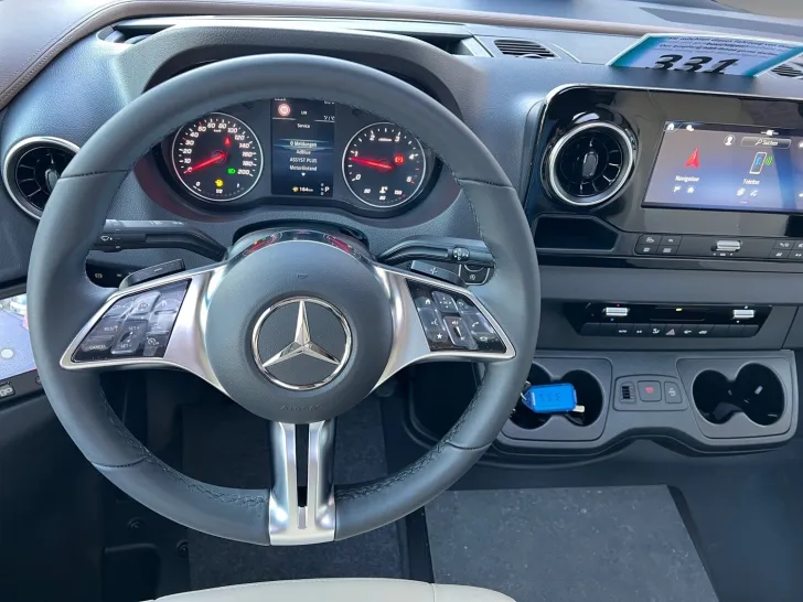 Fahrzeugbild Carthago chic c-line I 6.2 XL QB Mercedes (331) #10