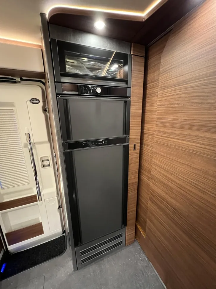 Fahrzeugbild Carthago chic c-line I 6.2 XL QB Mercedes (331) #22